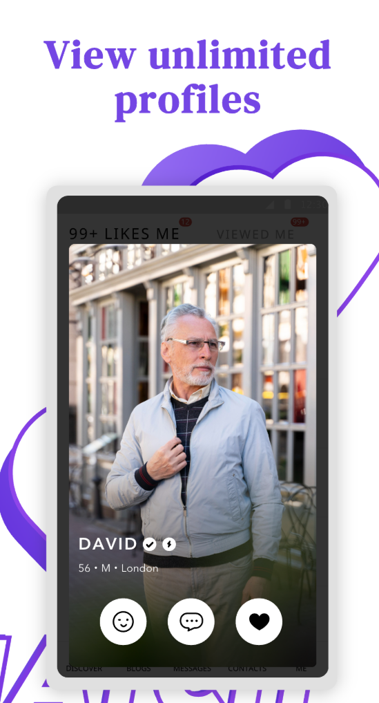 Messaging on the Senior Match app with large, readable text