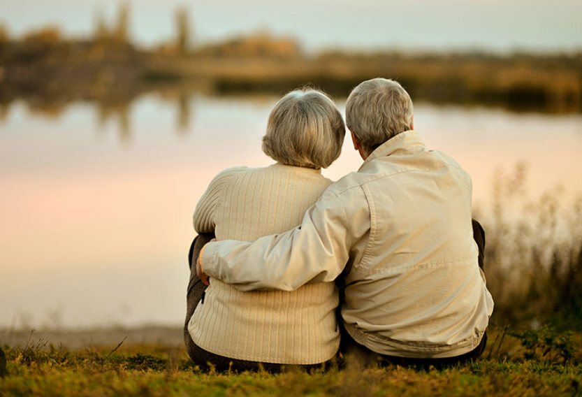 Retired Australian couple enjoying a day out together