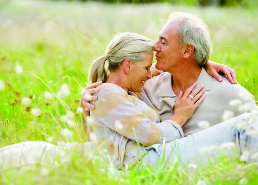Active senior couple enjoying the Brisbane outdoors